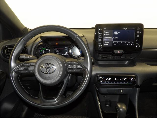 TOYOTA Yaris 1.5 120H Style