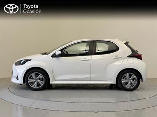 TOYOTA Yaris ACTIVE PLUS