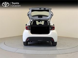 TOYOTA Yaris ACTIVE PLUS
