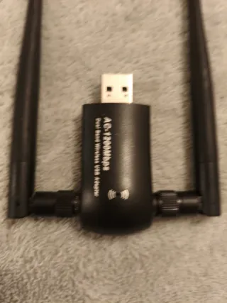 Adaptador WiFi USB AC1200 Dual Band