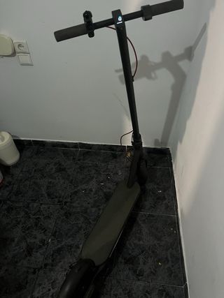 Patinete eléctrico en buen estado