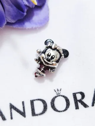 Charm Pandora Minnie Mouse Navideña