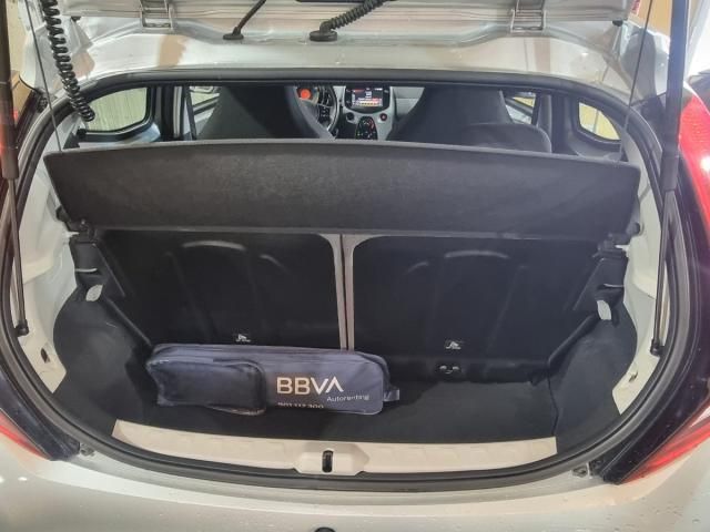 TOYOTA Aygo 5p 70 x-play