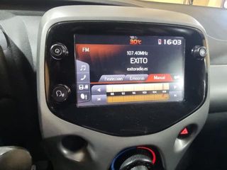 TOYOTA Aygo 5p 70 x-play