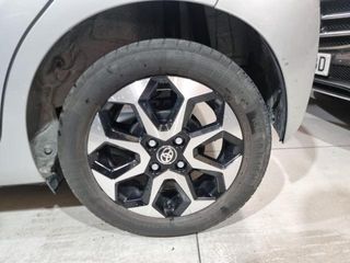 TOYOTA Aygo 5p 70 x-play