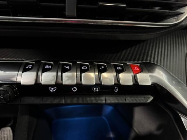 PEUGEOT 3008 Active BlueHDi 130 S&S