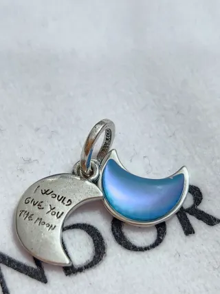 Colgante Pandora Luna Creciente Doble