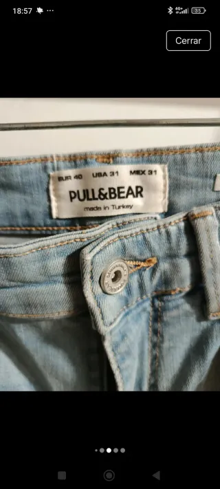 Pantalón vaquero Skinny Pull&Bear Roto Talla M.