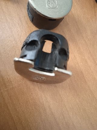 REGALO SOPORTES EMPOTRABLES (10)