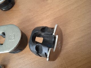 REGALO SOPORTES EMPOTRABLES (10)