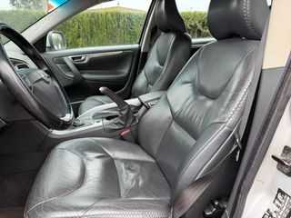 VOLVO XC70 D5 AWD Summum Auto