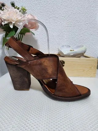 Sandalias de tacón marrón Tallas 40 y 41