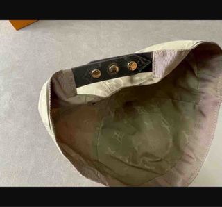 Gorra Louis Vuitton Beige y Marrón La vendo urgent