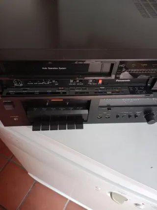 Reproductor VHS Panasonic y Casete Yamaha