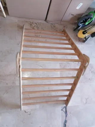 Triangolo di Pikler in legno