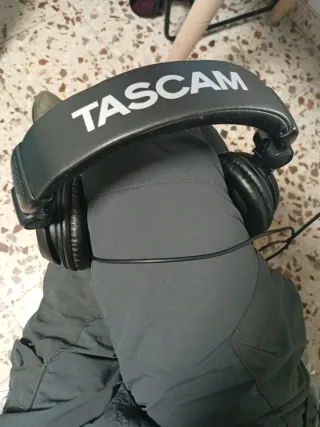 Auriculares Tascam TH-11 Negros
