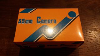 Macchina Fotografica 35mm Gialla