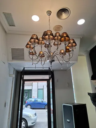 Lámpara de Lujo 12 Brazos + aplique a juego.