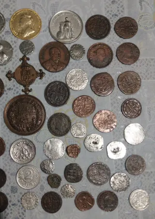 Lote 70+ Monedas y Medallas"R" Historia Española