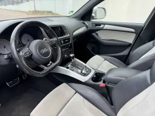 Audi SQ5 2015
