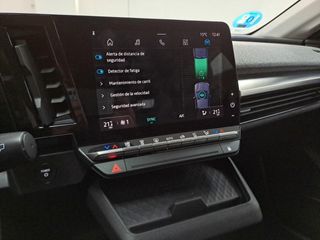 RENAULT Mégane Eléctrico MEGANE E-TECH 100% ELÉCTRICO equilibre EV40 96kW (130CV) standard charge-SS