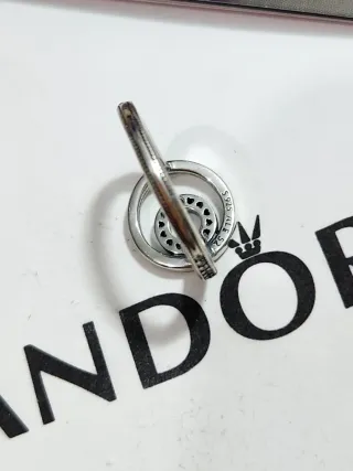 Anillo Pandora Signature Pavé Círculos T52