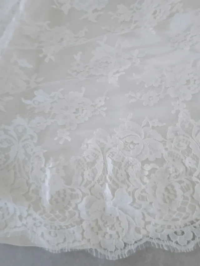 Abito da sposa pizzo Chantilly e Macramè