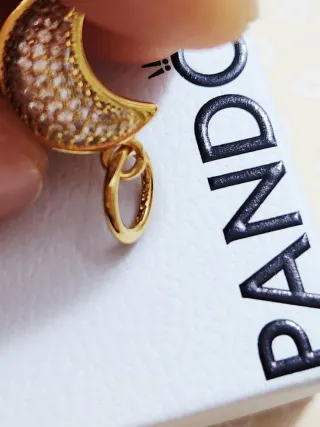 Charm Colgnate Pandora Luna Creciente Brillante