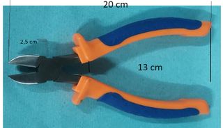 Alicates de corte nuevos a estrenar