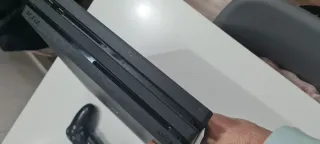 PS4 Pro Negra + 3 Juegos