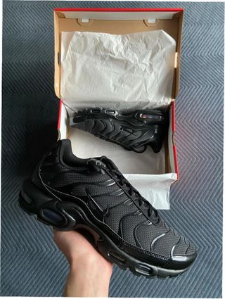 Nike Air Max Plus Triple Black Talla 43