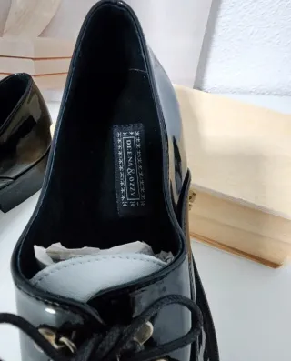 Zapatos Oxford Blanco y Negro  Tallas 38 y 40