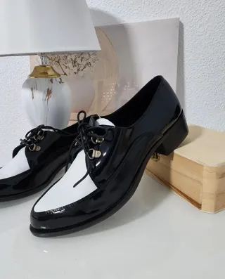 Zapatos Oxford Blanco y Negro  Tallas 38 y 40