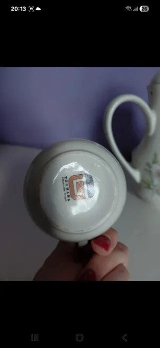 Teiera e lattiera vintage in porcellana