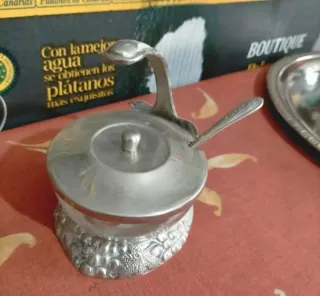 Conjunto café plateado