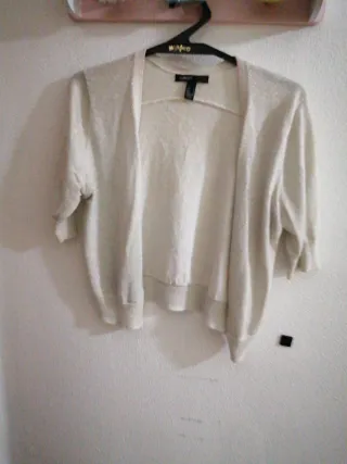 Xaketa roja vestidora