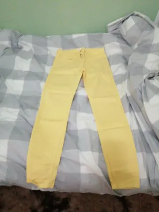 Xaketa roja vestidora