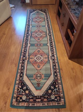 Alfombra estilo persa rosa y turquesa