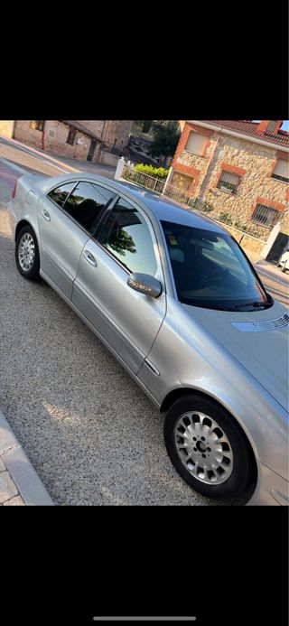 Mercedes-Benz Clase E 2003