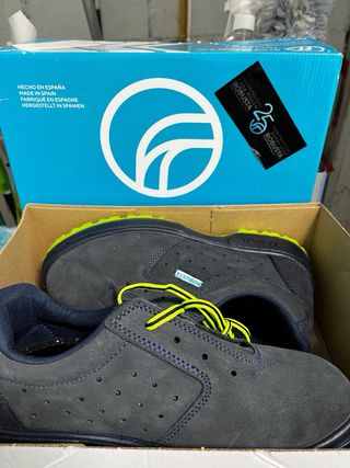 Zapatos de seguridad Robusta nuevos
