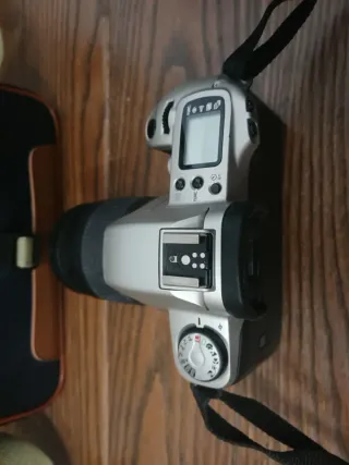 Cámara Canon EOS 500N + Objetivo 28-80mm + Funda