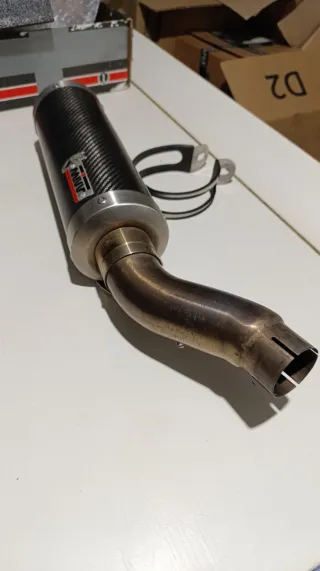 Escape MIVV GP Carbono.