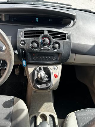 Renault Grand Scénic Emotion 7 plazas 1.6 16V EU4