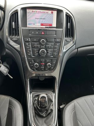 Opel Astra 1.3 ecoFlex S/S Selective Business