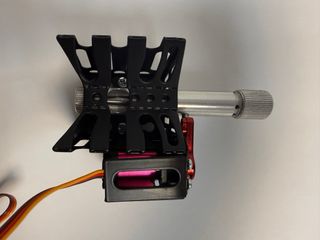 Sistema liberación carga drone FPV