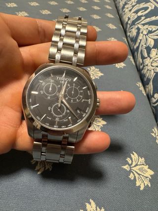 Reloj Tissot Negro y Plateado