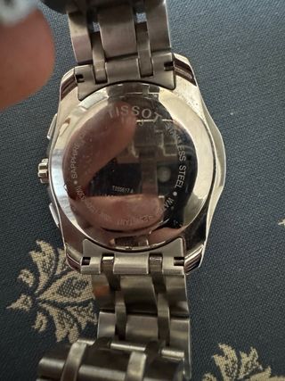 Reloj Tissot Negro y Plateado