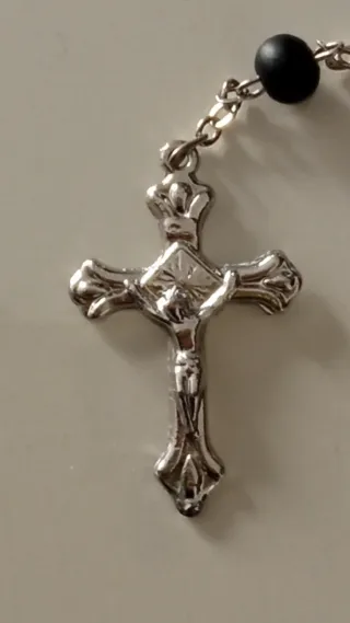 Rosario 59 cuentas negras y plata