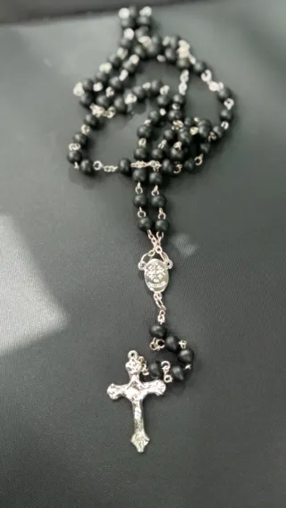 Rosario 59 cuentas negras y plata