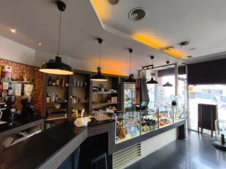 TRASPASO DE CAFETERÍA PANADERÍA